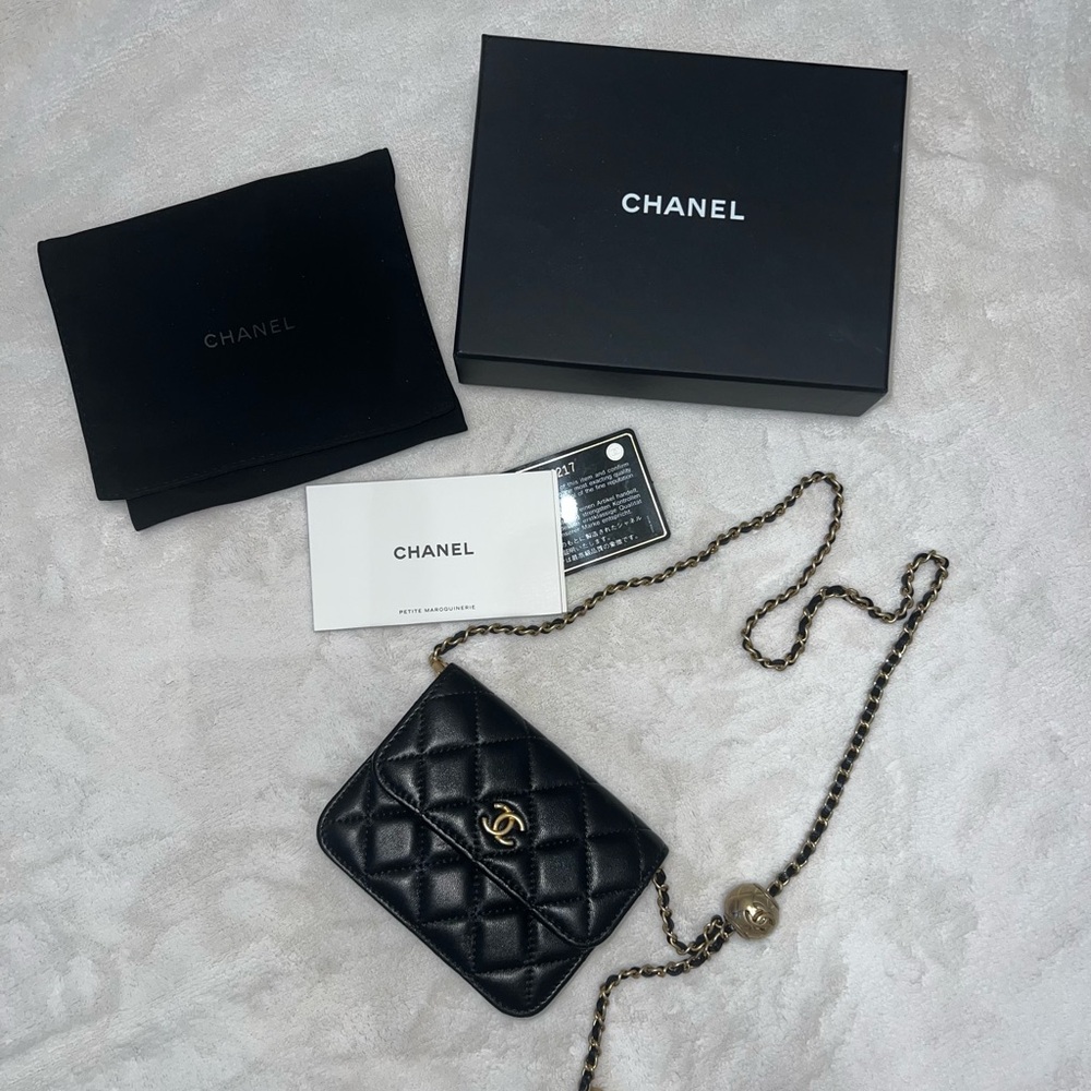 Chanel Lambskin Pearl Crush Cardholder Beltbag